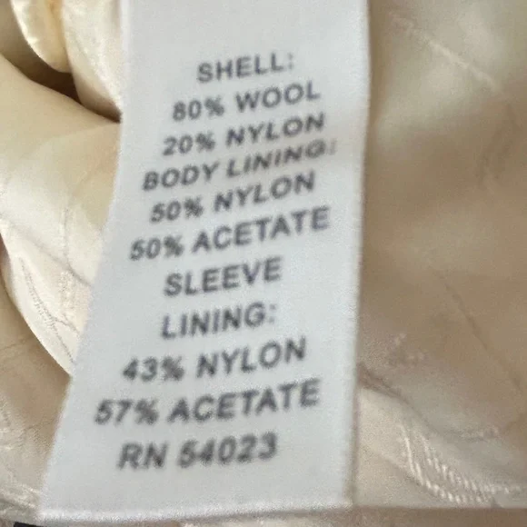 Banana Republic like new cream wool coat fully lined size M